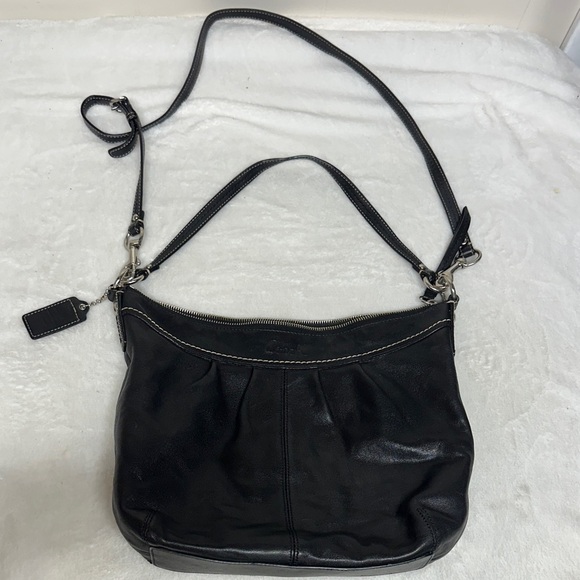Coach Black Leather Hobo Bag with detachable crossbody strap - Picture 1 of 13